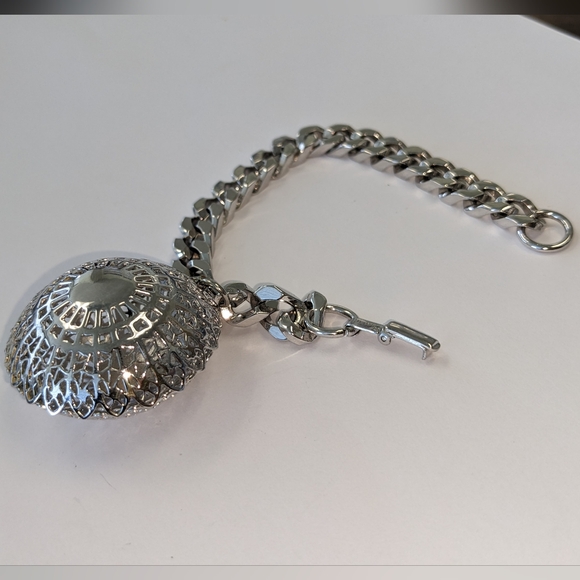 EVC CROWN TRIFARI SILVER TONE BRACELET - Picture 2 of 14